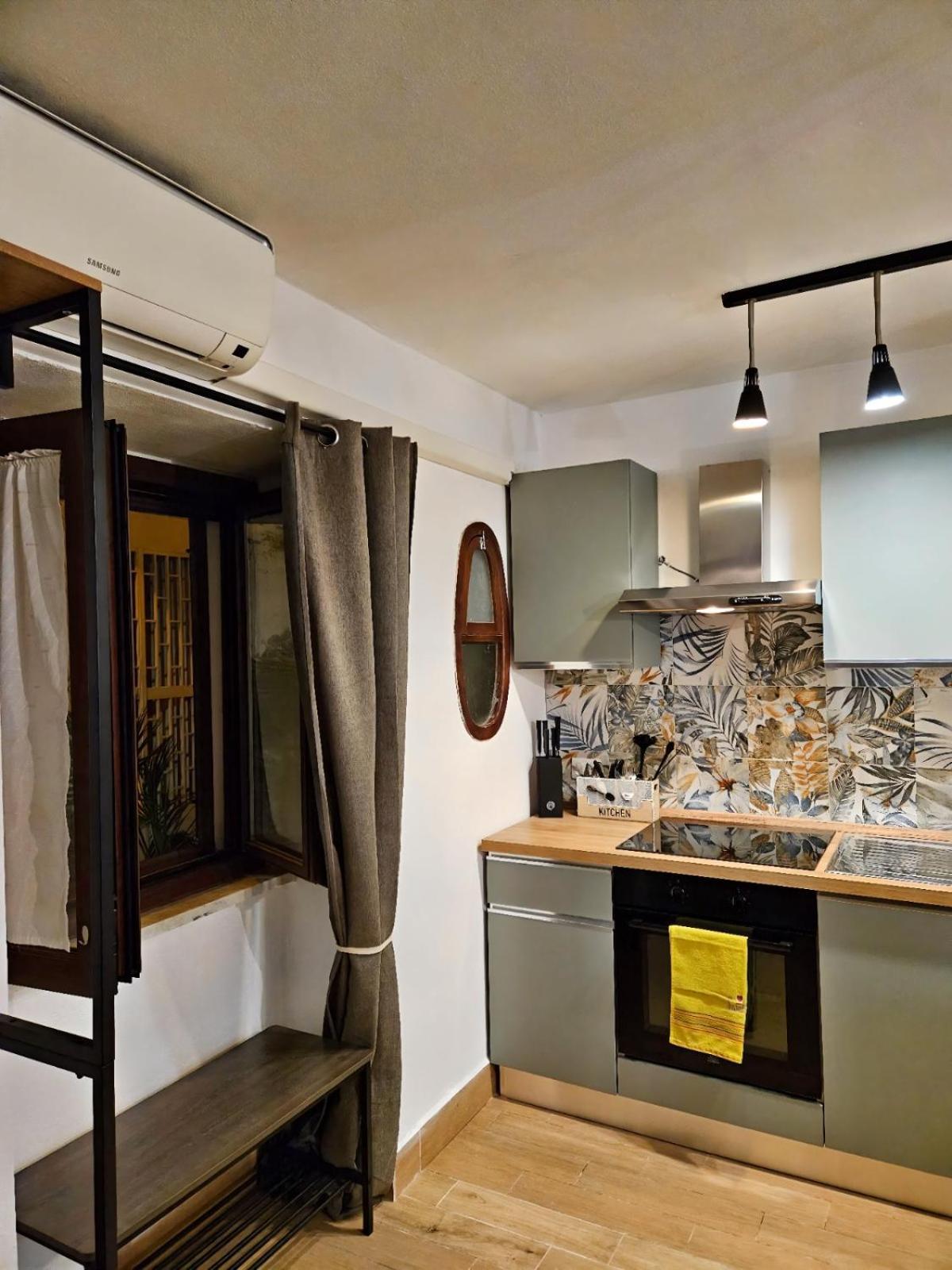 Happie Casa La Cattedrale Apartment Palermo Exterior photo